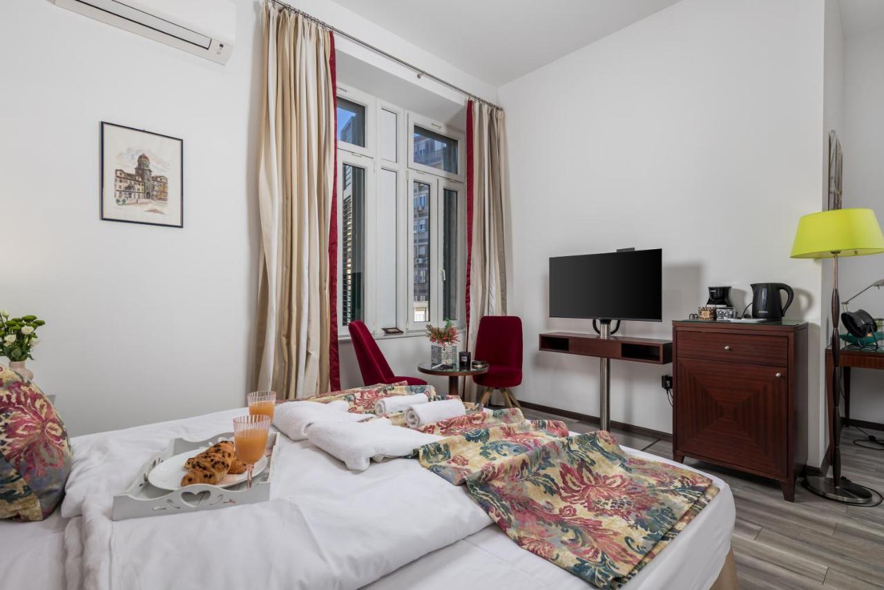 Continentale Apartment Rijeka Exterior photo